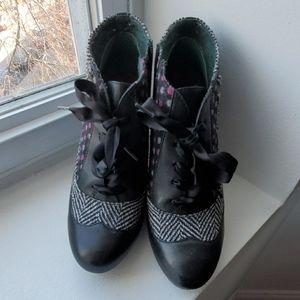 Poetic Licence booties